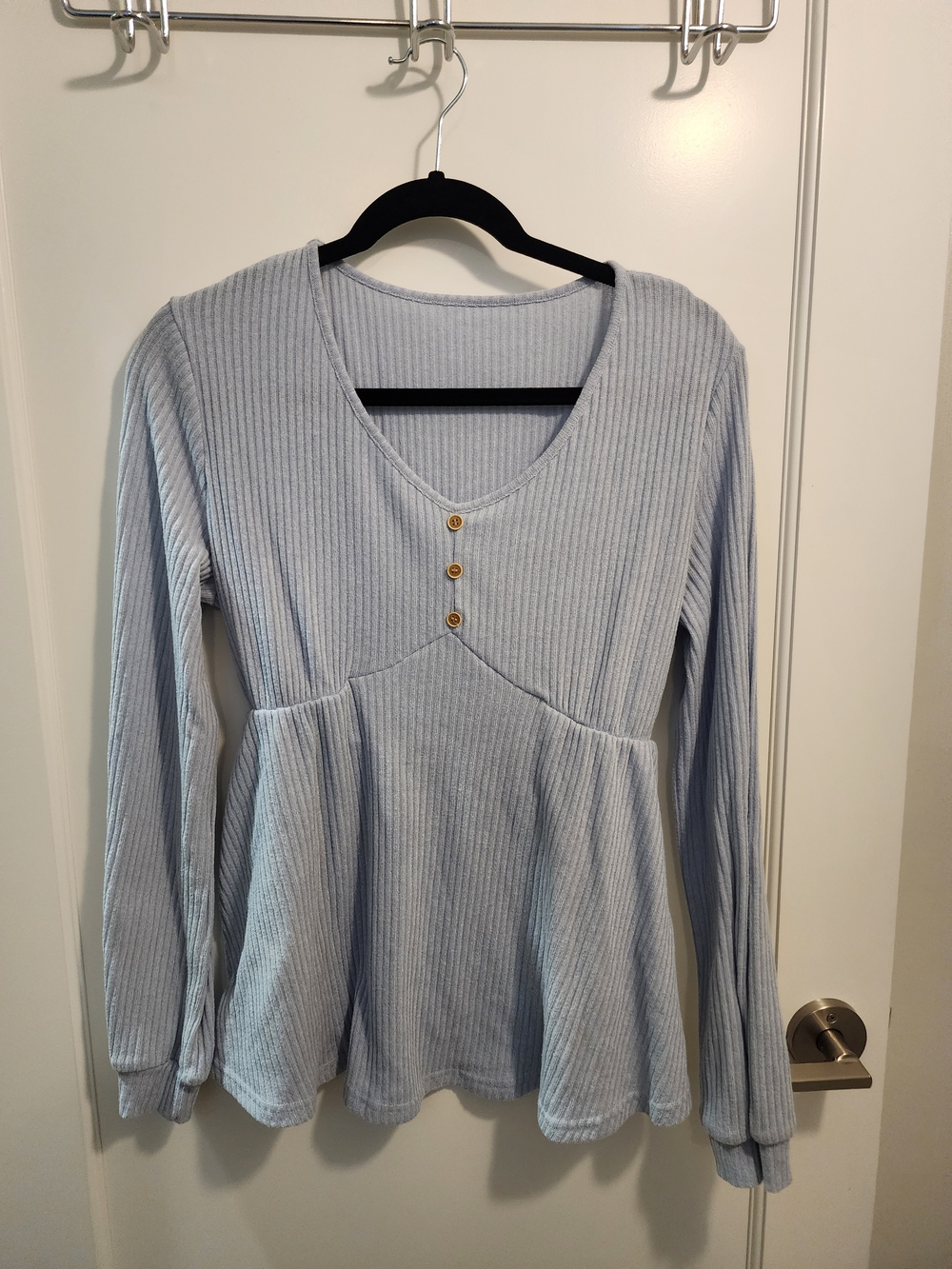 Light Blue Ribbed V-Neck Long-Sleeve Peplum Top